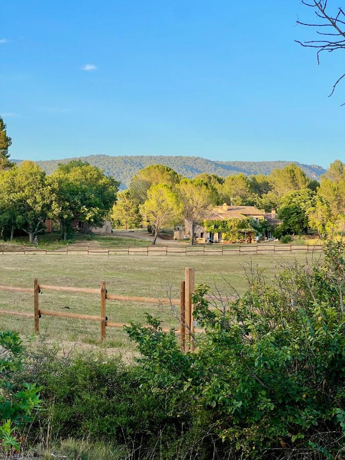 Charmant Appartement Independant Au Sein D'Un Mas Provencal Aups Εξωτερικό φωτογραφία